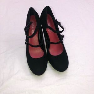 Black Velvet Size 9 Used Heels